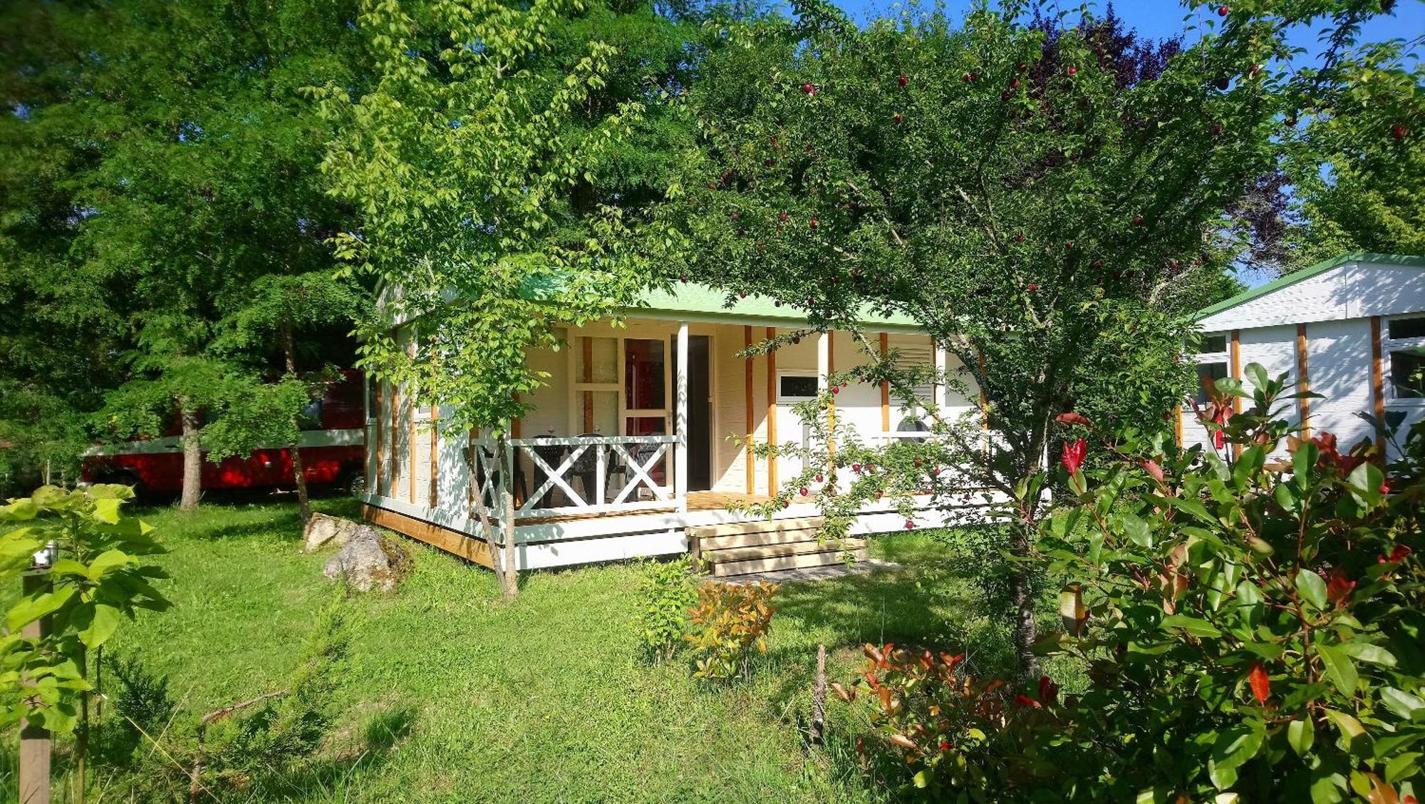 Camping Fontaine Du Roc Pension Devillac Buitenkant foto